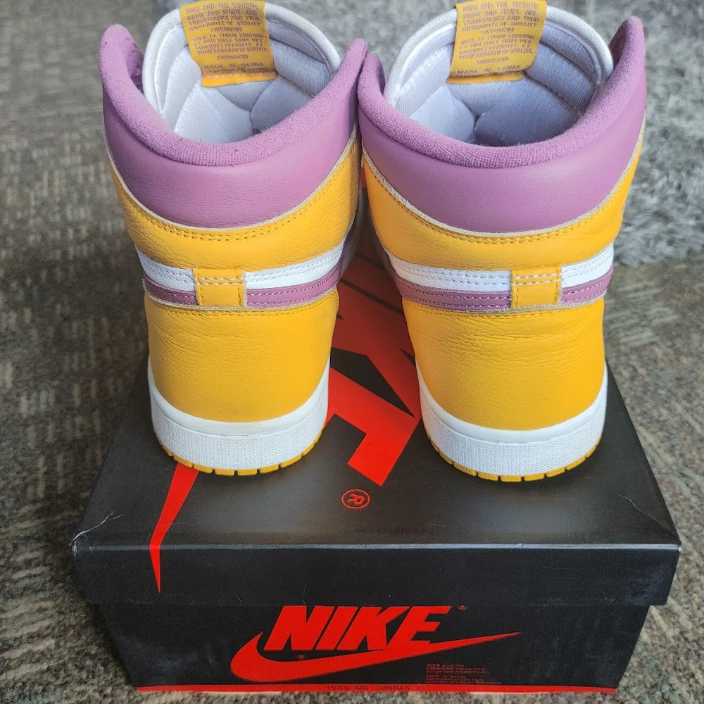 Jordan 1 High OG Brotherhood (GS) - Picture 4 of 8